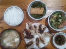 朝買ったせみ餃子で、晩ご飯・・・