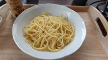 今日もパスタだ文句はあるまい。