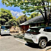 ご当地パン屋さんから ちょっと顔を出した富士山🗻