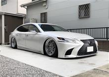 板金代車のドシャコタンLEXUS LS500
