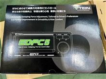 リアの足回りの腐食が進んでしまったのでリフレッシュを兼ねて車高調を交換。“TEIN FLEX Z”をハンドリングと乗り心地を両立する減衰力コントローラー“EDFC5”とともにセットしました。