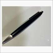 仕事で使っているボールペン