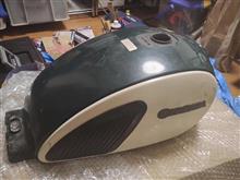 中古のガラクタ？タンクが到着🛒