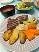 今晩のおうちご飯は、ちょっと奮発して和牛ステーキにしました