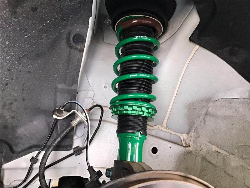 ダウンサスも候補だったのですが、乗り心地にもこだわって“TEIN