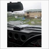 大雨とジムニー。
