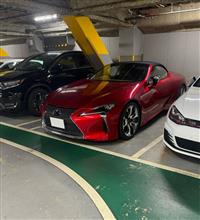 ペンケースからのガレージ巾木貼り✨ ペンケースからのガレージ巾木貼り✨