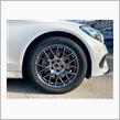 純正18インチから17インチへとインチダウンして、“WORK EMOTION M8R”と“REGNO GR-XⅢ”を組み合わせて装着。見た目にこだわりつつ乗り心地の良さを追求したチョイスです。