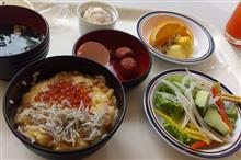 朝食