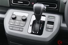 新型「フリード」、シフレバーを旧形状に戻す。 