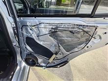 リアスピーカー故障