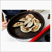 束の間の“餃子パーティー”に ...