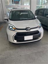 シエンタ買います！　ルーフテント実装化に向けて　その2 シエンタ  VS アウトランダーPHEV（旧型中古）