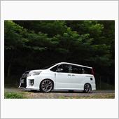 ローアングル&#215;VOXY