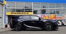 フルサイズのSUVをローダウンでよりスタイリッシュに!! スプリングを“RS★R Ti2000 DOWN”に交換したら、装着したばかりのBC FORGED EH231がさらに魅力的に感じられます。