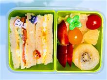 本日の娘のお弁当は、たまごと野菜のサンドイッチ弁当を作りました