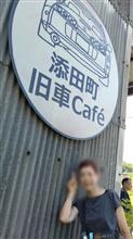 旧車カフェへ。