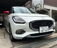 つかの間の涼しさ到来で、フォグランプガーニッシュ装着したぞ