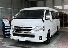 センパイ、特装車買う。