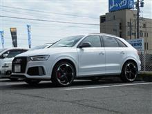 メンテナンスは大事...AUDIRS-Q3　エンジンオイル交換　MOTULエンジンオイル