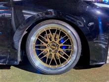 快適性を確保しつつしっかりした乗り味が楽しめる“CUSCO street ZERO A”でローダウンして、“BBS LM”&#215;“POTENZA S007A”を装着。とても美しい仕上がりです。