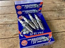 16万キロ走行して初めてスパークプラグを交換しました。タワーバーとインテークマニホールドを外してヘッドにたどり着き、“NGKイリジウムDFプラグ（針針プラグ）DF6H-11A”に交換!!