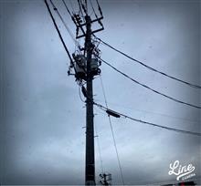 冷たい雨が降る水曜日の朝