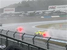 スーパーGT Rd8 もてぎ予選は雨　