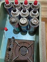 カセットコンロとボンベ