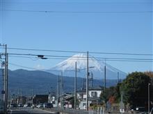 キチンとした雪まといの富士山を撮りたくて当日午後半休(^^)v【ルークス】