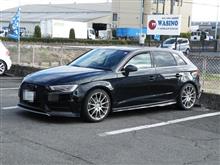 メンテナンスは大事...AUDI 8V A3 エンジンオイル交換 MOTULエンジンオイル