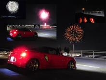 クリスマスの夜空を飾る冬花火