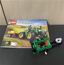 レゴテクニック42136のJohn Deere 9620R 4WDトラクター(組立開始1)♪