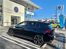 久しぶりにDラーさんに行って来ました🚗