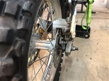 リアブレーキ、フォルダ取付け　KX80-V6