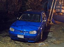 庭洗車していたら水滴が凍ってきました
