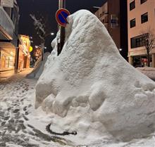 働く車ガンバレ雪国