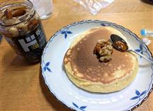 息子がホットケーキを焼いていたので
