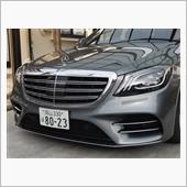 怪しいカサカサ音がする。
