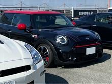 MINI ジョンくんのボンネットストライプ、オイル交換　59,358km