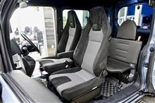 2脚セットのレカロシートは実用一辺倒のクルマを”ラグジュアリーカー”に大変身させてくれました。スタイリッシュなコンフォートシート“RECARO LX-F WU110H”を&#215;2で取り付け!!