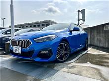 代車は218iGC M-Sp　