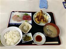 小田原早川漁港　魚市場食堂