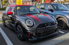 THE NEW MINI JOHN COOPER WORKS.