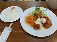 洋食屋でチキン南蛮・・・ビッグオニオン