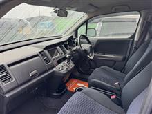 車両変更に伴い、フロアマットゲットしたいところです。
