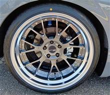 “CUSCO street ZERO A”でローダウンして、“SSR エグゼキューター EX07S”&#215;“ポテンザ S007A”を装着。エッジ際立つ7交点メッシュが存在感たっぷりです!!