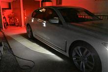 BMW Gシリーズ 純正照明で夜間の駐車をサポートする装置にパーティーモード(?)追加