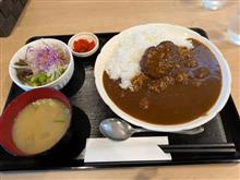 カレーも美味しいぞ! カレーも美味しいぞ!