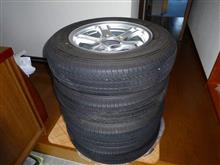 中古タイヤを入手しました。